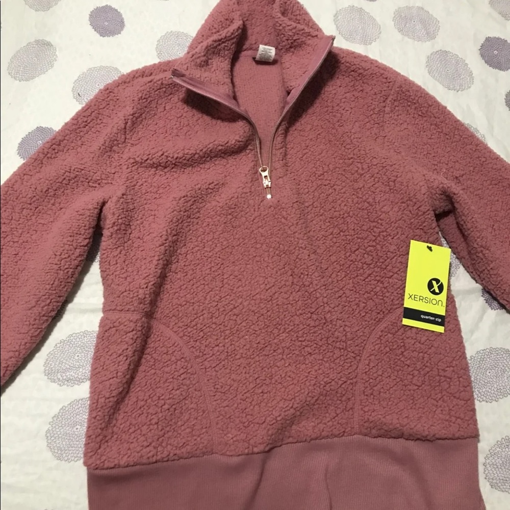 Xersion pink pullover